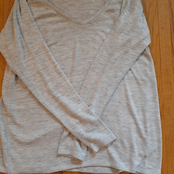 Sweater - Picture 3 of 7